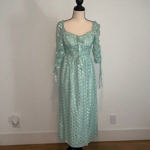 For love and lemons 🍋 midi dress